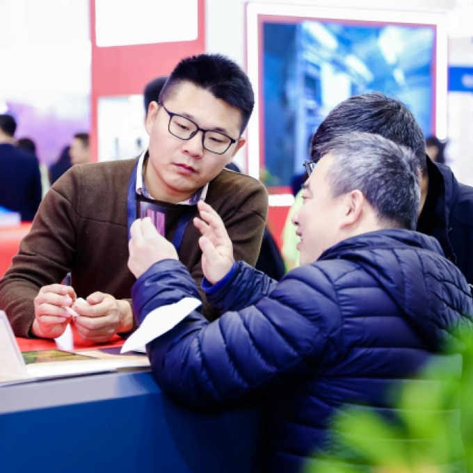 LOUPE Asia_2